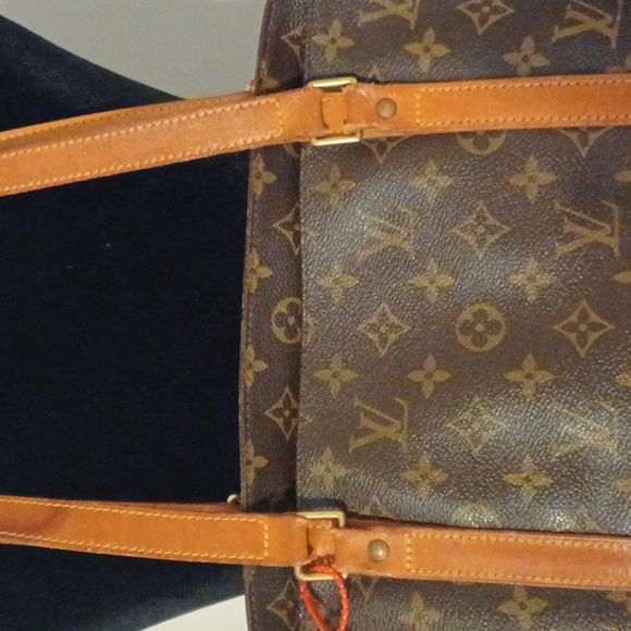 Authentic Louis Vuitton monogram Sac shopping Tote - Picture 4 of 16